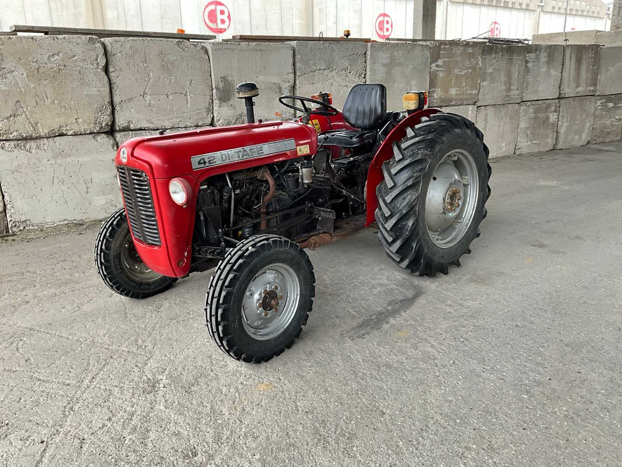 Tafe 42 DI - Tractor: foto 1 Tafe 42 DI - Tractor: foto 1