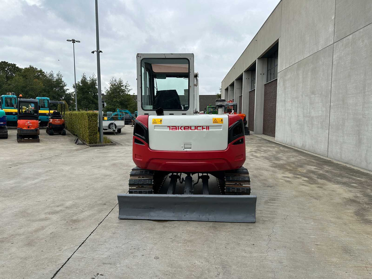 Takeuchi TAKEUCHI - TB160C - MIDI EXCAVATOR - Excavadora de cadenas: foto 5 Takeuchi TAKEUCHI - TB160C - MIDI EXCAVATOR - Excavadora de cadenas: foto 5