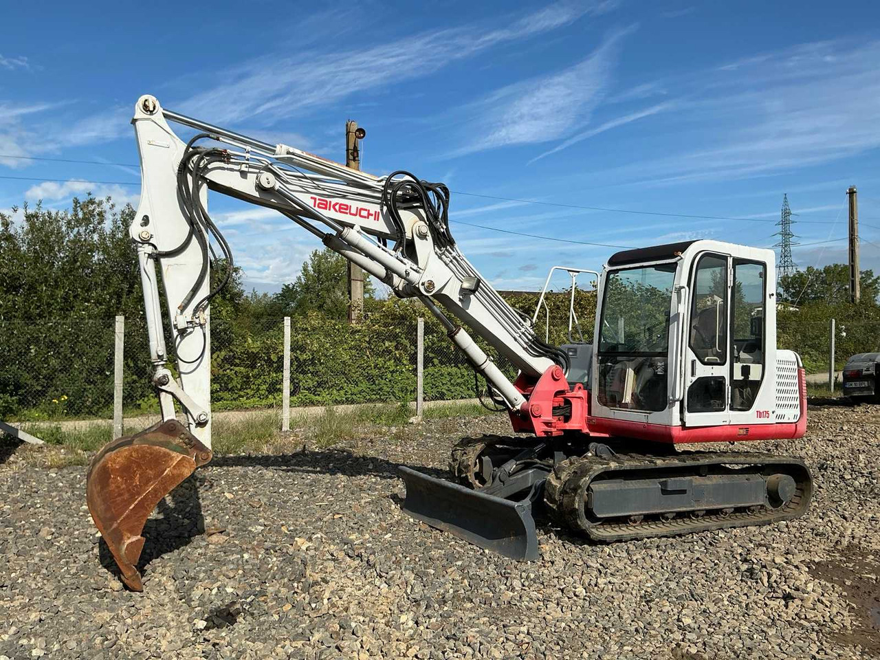 Takeuchi TAKEUCHI - TB175 - MIDI-EXCAVATOR - 2006 - Excavadora de cadenas: foto 1 Takeuchi TAKEUCHI - TB175 - MIDI-EXCAVATOR - 2006 - Excavadora de cadenas: foto 1