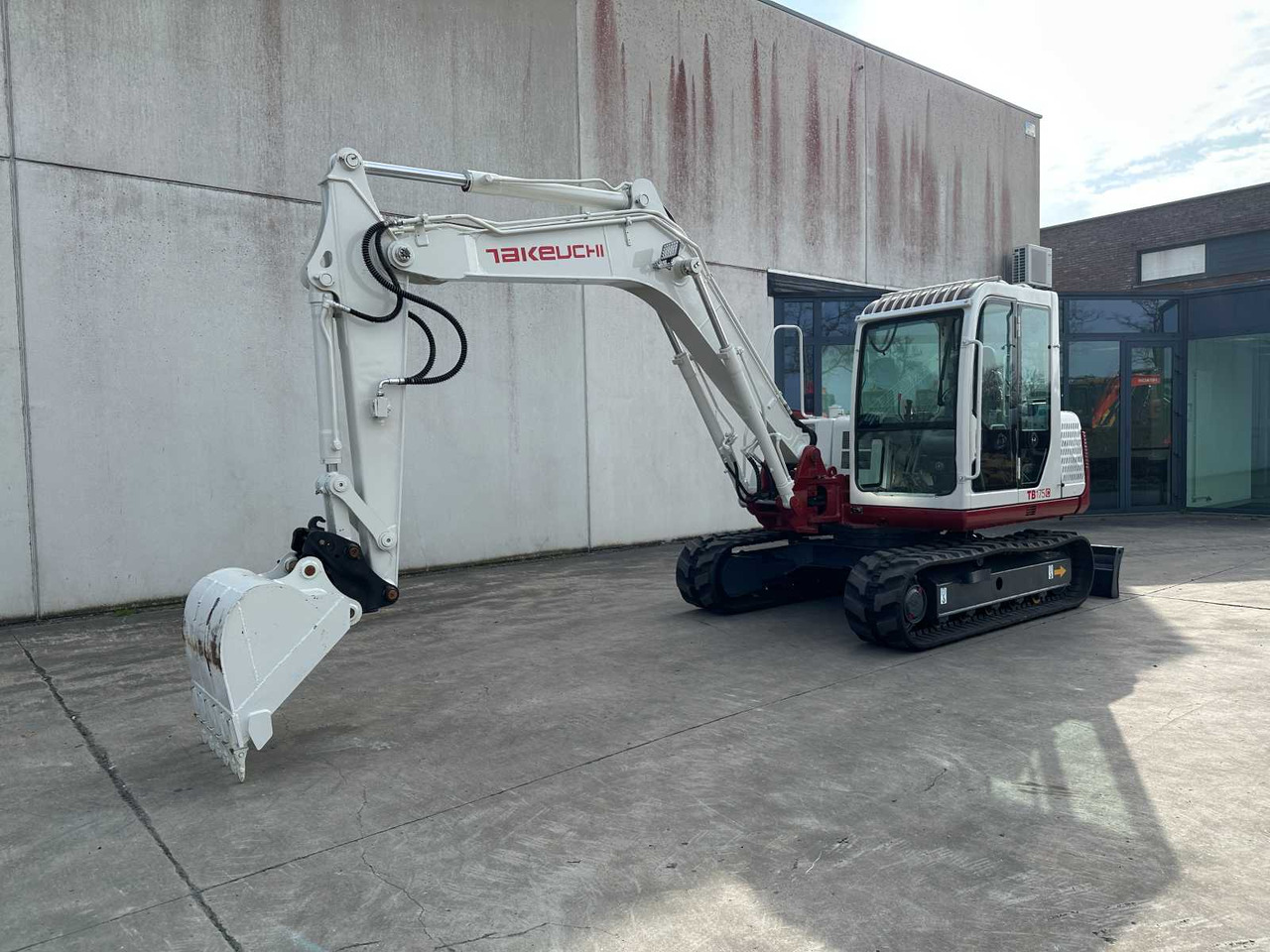 Takeuchi TB175C - Excavadora de cadenas: foto 1 Takeuchi TB175C - Excavadora de cadenas: foto 1