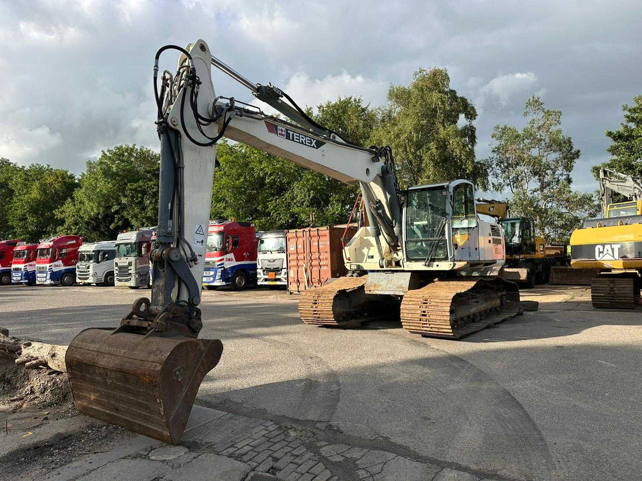 Terex TC240LC - Excavadora de cadenas: foto 4 Terex TC240LC - Excavadora de cadenas: foto 4