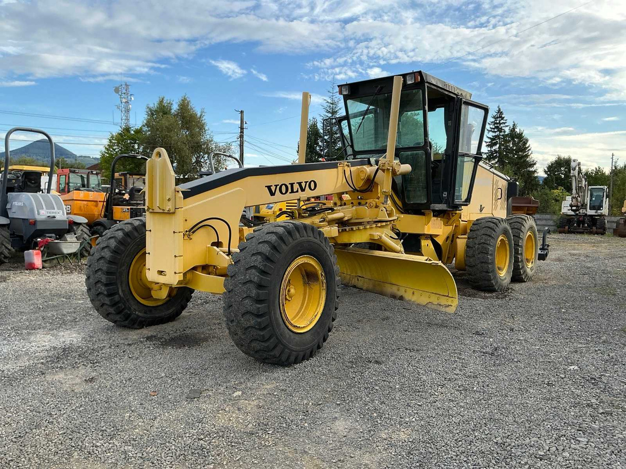 VOLVO G720B - Grader: foto 1 VOLVO G720B - Grader: foto 1