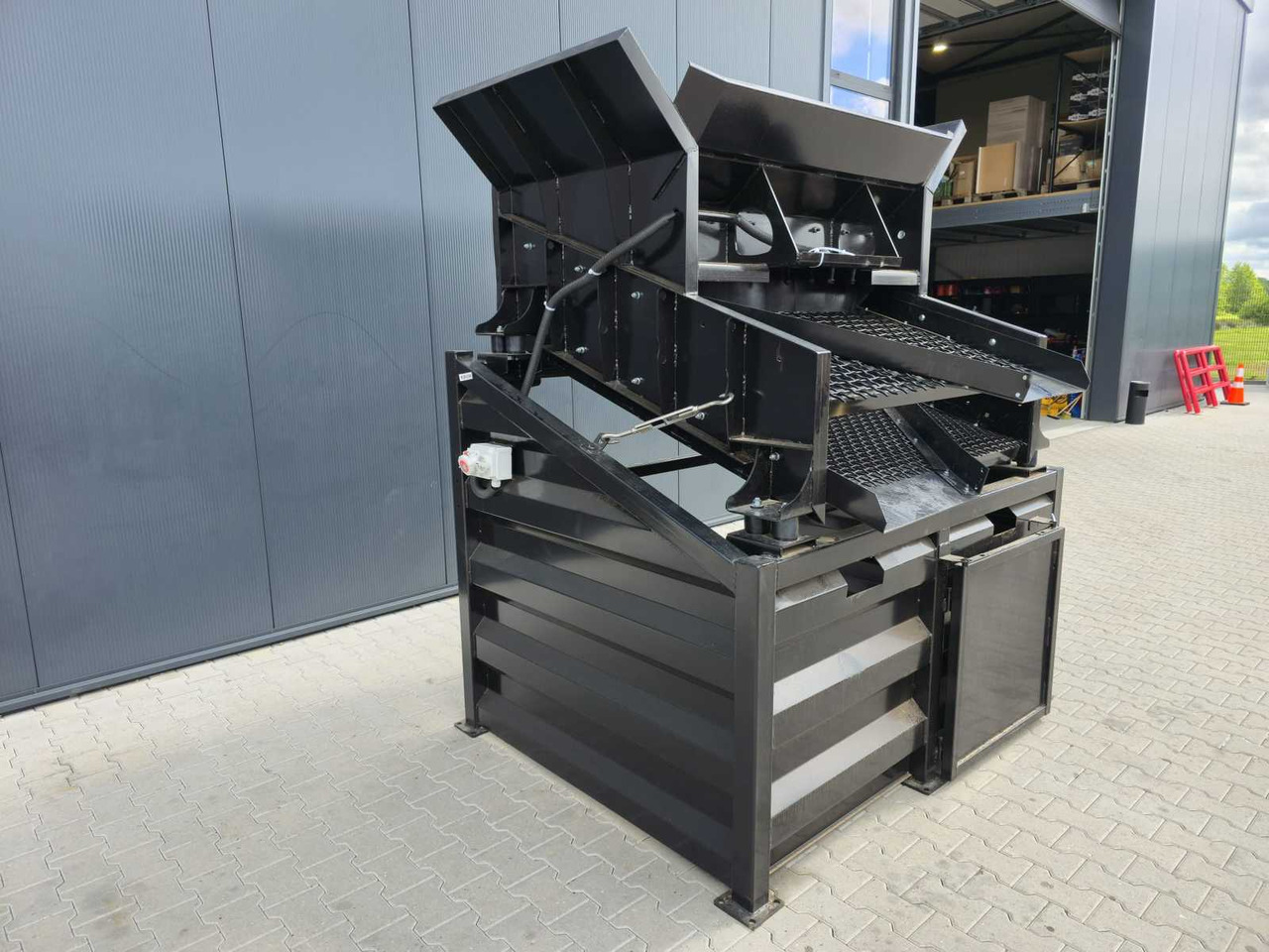 Vibratory Screener - Cribadora: foto 3 Vibratory Screener - Cribadora: foto 3