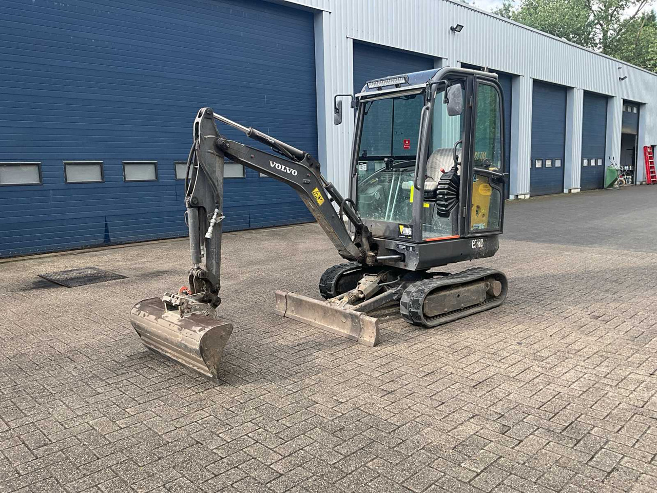 Volvo EC18D - Miniexcavadora: foto 1 Volvo EC18D - Miniexcavadora: foto 1