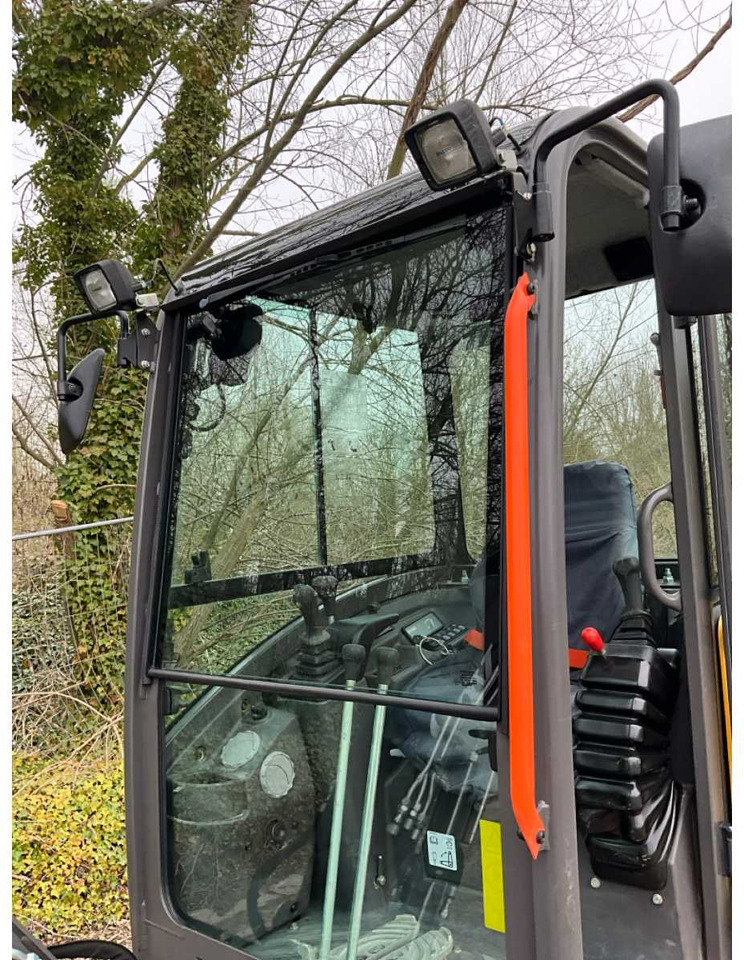 Miniexcavadora Volvo ECR25D: foto 32