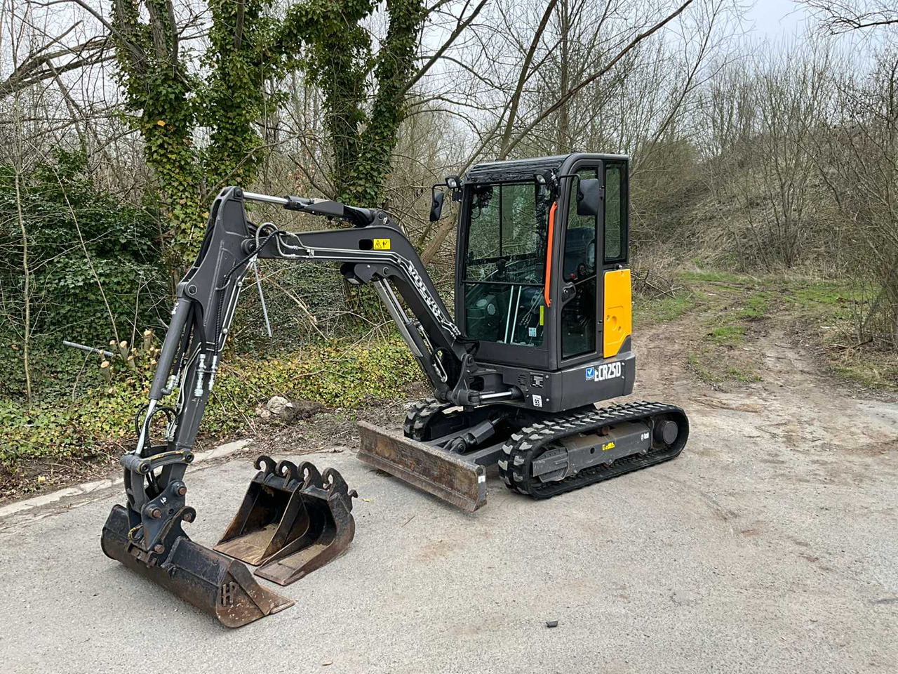 Volvo ECR25D - Miniexcavadora: foto 1 Volvo ECR25D - Miniexcavadora: foto 1