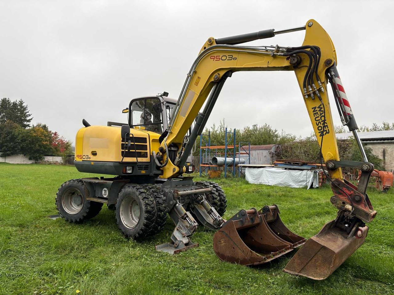 Wacker Neuson 9503-2 - Excavadora de ruedas: foto 4 Wacker Neuson 9503-2 - Excavadora de ruedas: foto 4