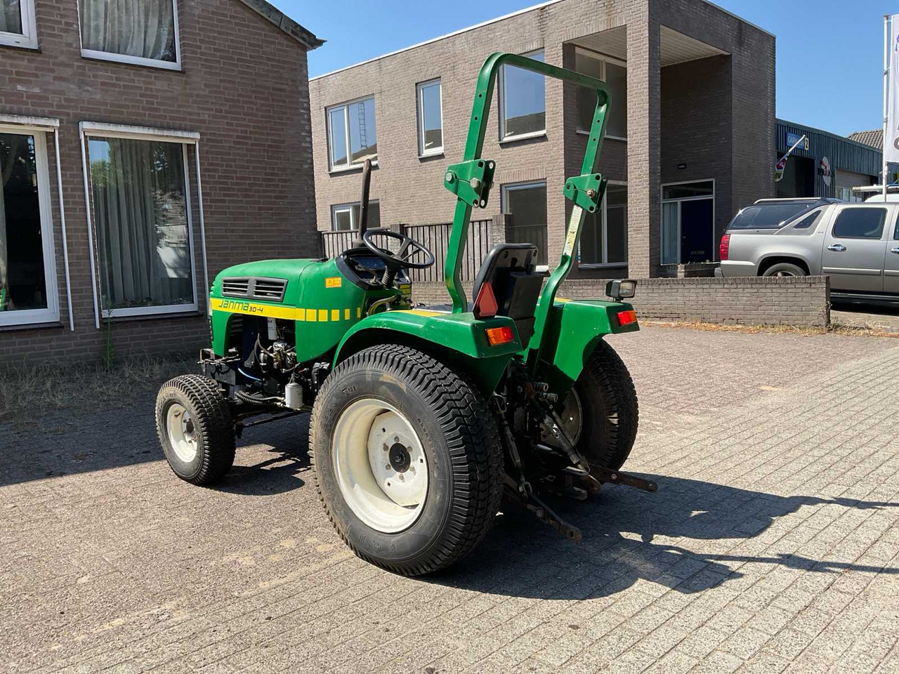 Yanma 30-4 - Mini tractor: foto 4 Yanma 30-4 - Mini tractor: foto 4