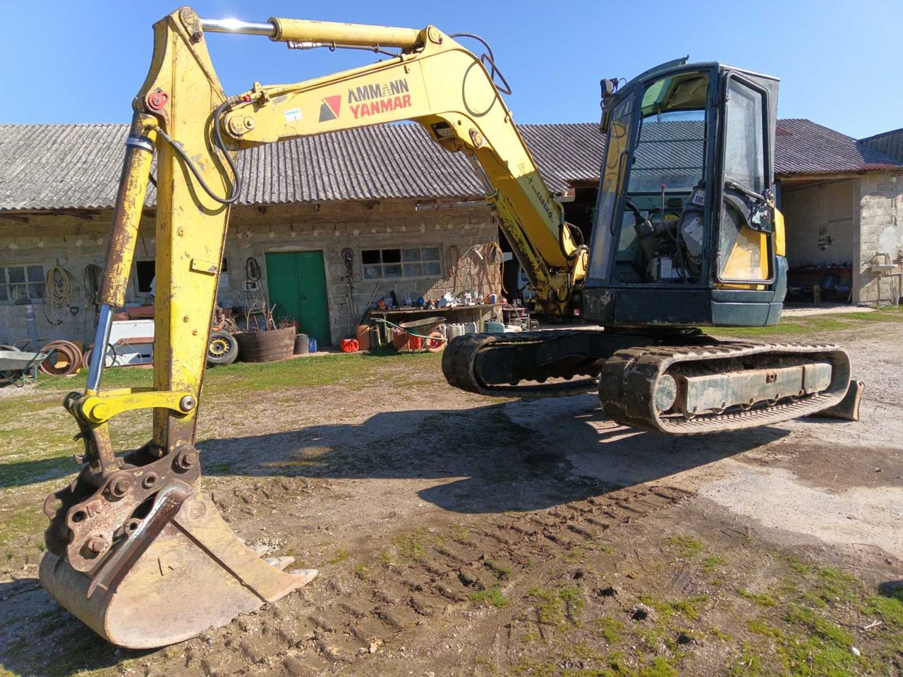 Yanmar V1075-A - Miniexcavadora: foto 1 Yanmar V1075-A - Miniexcavadora: foto 1