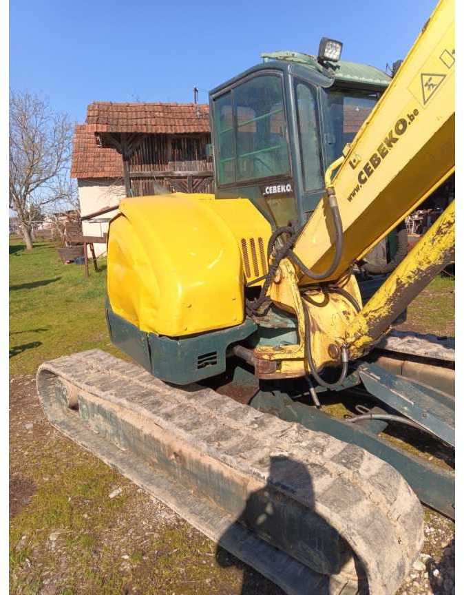 Yanmar V1075-A - Miniexcavadora: foto 5 Yanmar V1075-A - Miniexcavadora: foto 5
