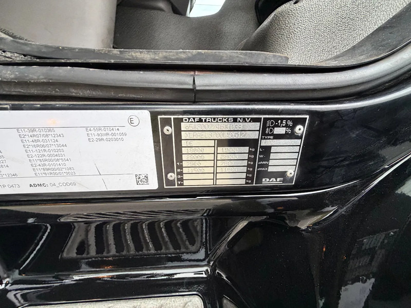 DAF CF 320 LF320.19. EURO6. 2021. 760x248x270 - Camión lona: foto 5 DAF CF 320 LF320.19. EURO6. 2021. 760x248x270 - Camión lona: foto 5