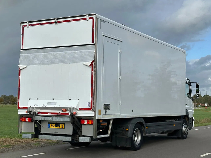 Mercedes-Benz Atego ATEGO 1318L - Camión caja cerrada: foto 3 Mercedes-Benz Atego ATEGO 1318L - Camión caja cerrada: foto 3