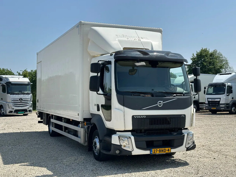 Volvo FL - Camión caja cerrada: foto 2 Volvo FL - Camión caja cerrada: foto 2