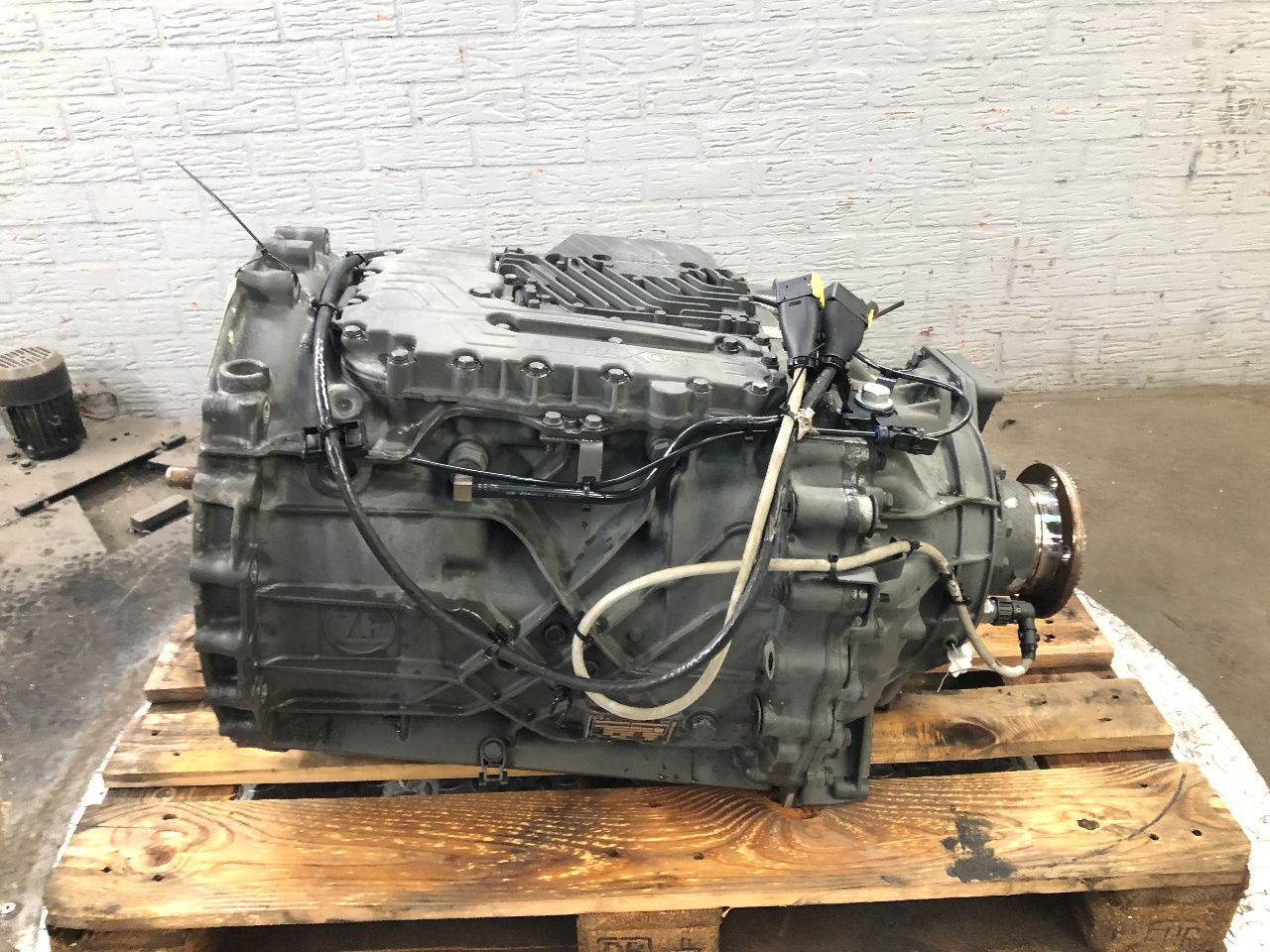 DAF Versnellingsbak 12 TX 2210 TD - Caja de cambios y piezas para Camión: foto 4 DAF Versnellingsbak 12 TX 2210 TD - Caja de cambios y piezas para Camión: foto 4