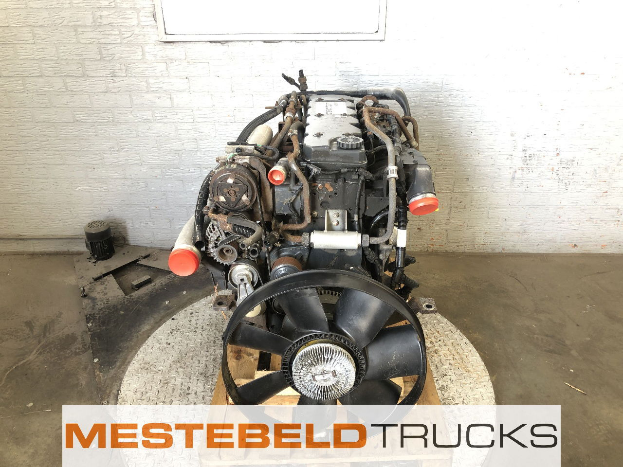 Iveco Motor tector F4AE3681B E4 - Motor para Camión: foto 2 Iveco Motor tector F4AE3681B E4 - Motor para Camión: foto 2