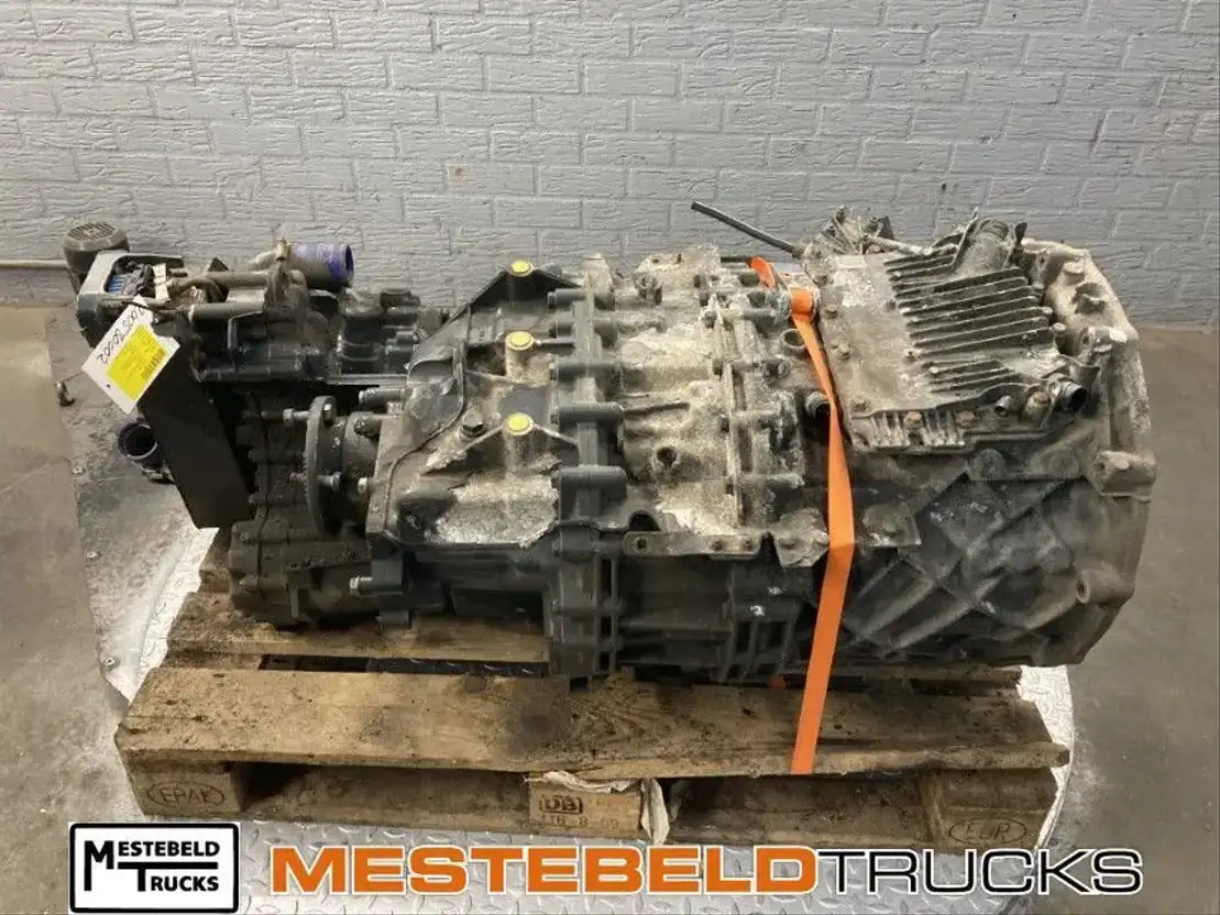 Iveco Versn bak Stralis - Caja de cambios y piezas para Camión: foto 2 Iveco Versn bak Stralis - Caja de cambios y piezas para Camión: foto 2