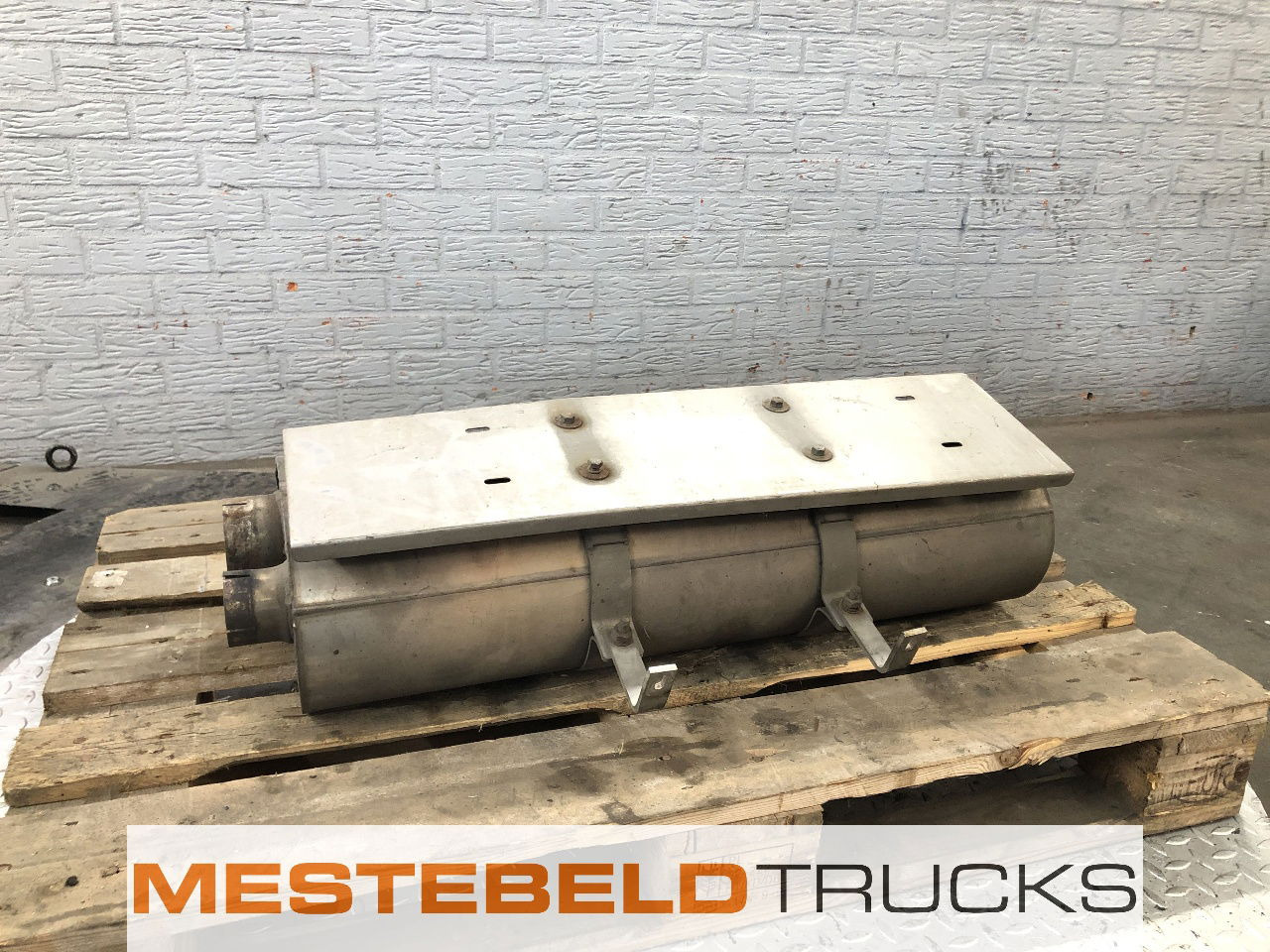 MAN Roetfilter Twintec - Sistema de escape para Camión: foto 1 MAN Roetfilter Twintec - Sistema de escape para Camión: foto 1