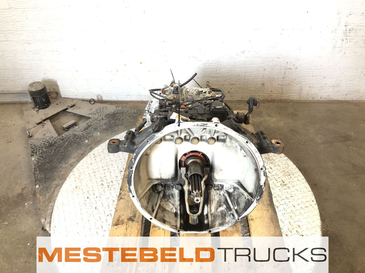 MAN Versnellingsbak 9S109 OD - Caja de cambios y piezas para Camión: foto 2 MAN Versnellingsbak 9S109 OD - Caja de cambios y piezas para Camión: foto 2