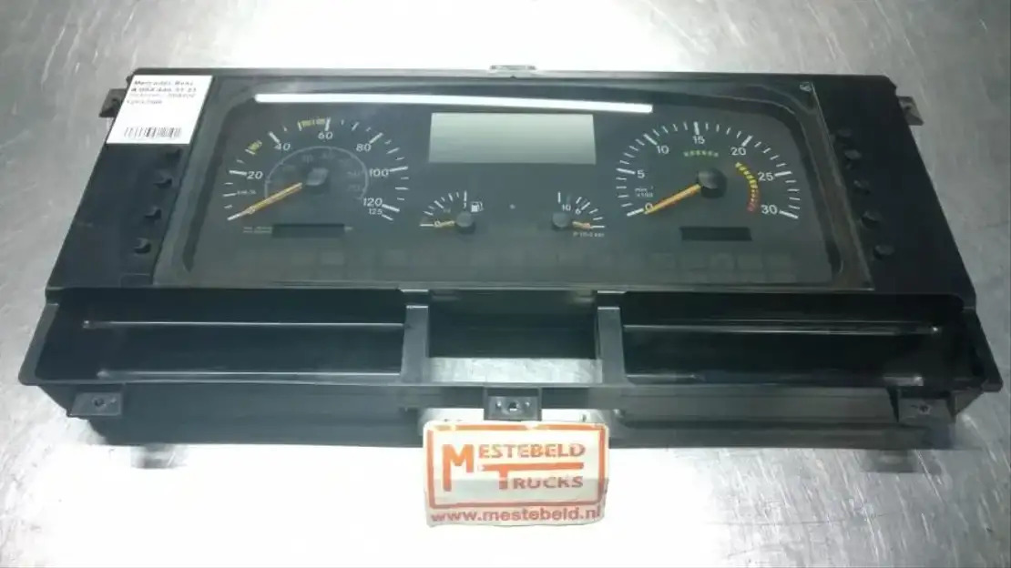 Mercedes-Benz Instrumentenpaneel - Sistema eléctrico para Camión: foto 1 Mercedes-Benz Instrumentenpaneel - Sistema eléctrico para Camión: foto 1
