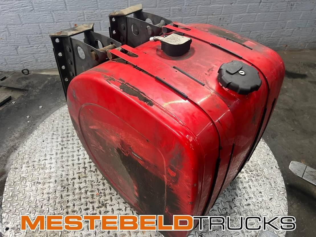 Volvo Brandstoftank 240 liter - Sistema de combustible para Camión: foto 3 Volvo Brandstoftank 240 liter - Sistema de combustible para Camión: foto 3
