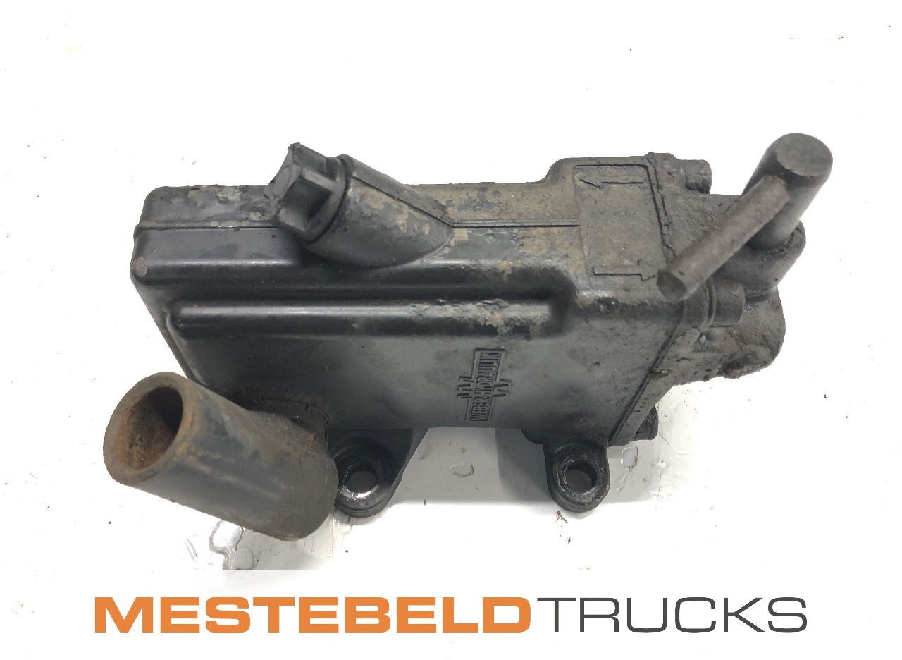 Volvo Cabinekantelpomp FL240 - Cabina e interior para Camión: foto 1 Volvo Cabinekantelpomp FL240 - Cabina e interior para Camión: foto 1