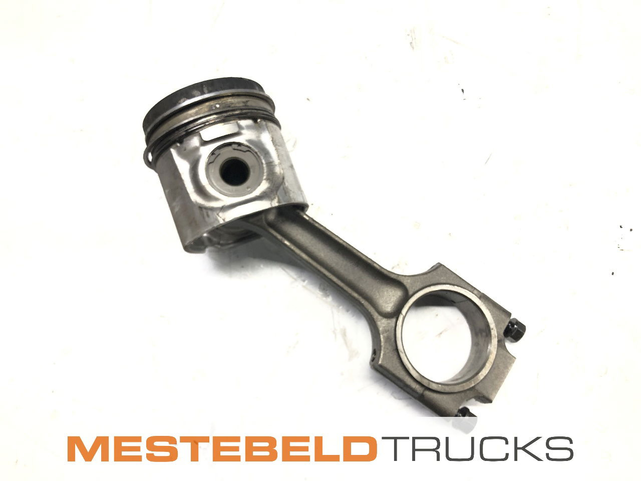 Volvo Zuiger + Drijfstang D7E EAE3 - Motor para Camión: foto 1 Volvo Zuiger + Drijfstang D7E EAE3 - Motor para Camión: foto 1