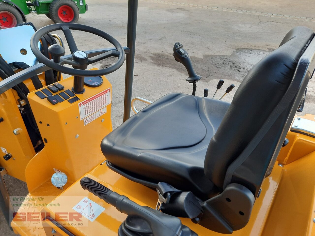 Cargadora articulada Knikmops KM 125 TE: foto 8