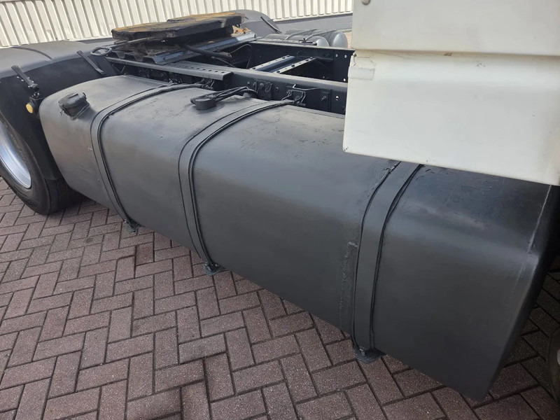 DAF XF 95.430 Manual gear Euro 3 - Cabeza tractora: foto 3 DAF XF 95.430 Manual gear Euro 3 - Cabeza tractora: foto 3