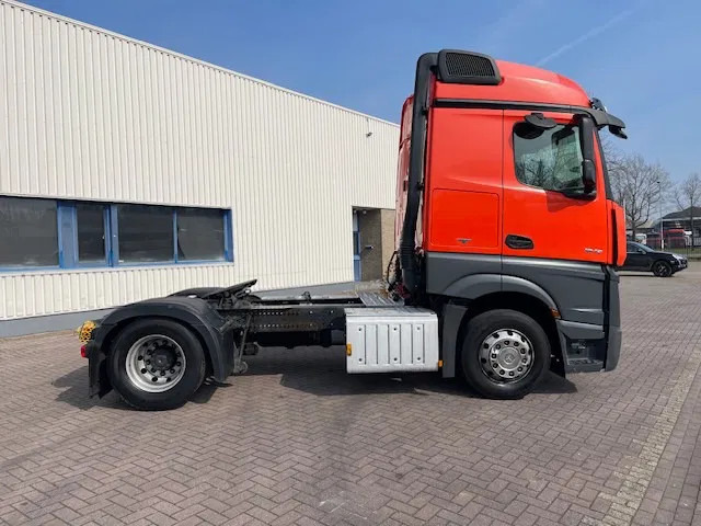 Mercedes-Benz Actros 1842 Streamspace NL-Truck - Cabeza tractora: foto 2 Mercedes-Benz Actros 1842 Streamspace NL-Truck - Cabeza tractora: foto 2
