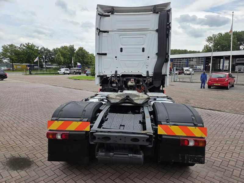 Mercedes-Benz Actros 1845 Retarder, 2 tanks, Automatic, 2 beds - Cabeza tractora: foto 4 Mercedes-Benz Actros 1845 Retarder, 2 tanks, Automatic, 2 beds - Cabeza tractora: foto 4