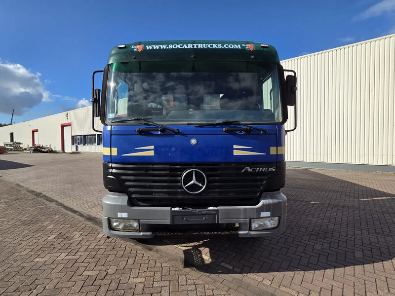 Mercedes-Benz Actros 4143 8X4 TIPPER (THREE PEDALS) - Camión volquete: foto 5 Mercedes-Benz Actros 4143 8X4 TIPPER (THREE PEDALS) - Camión volquete: foto 5
