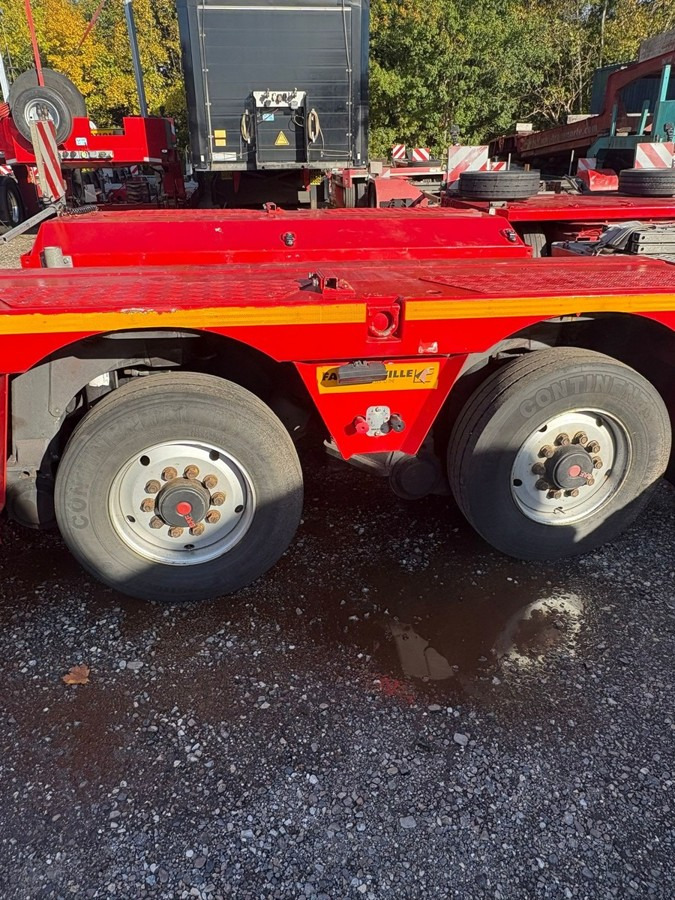 FAYMONVILLE Megamax Z-2H-V-KBV-AA Yachttransport - Semirremolque góndola rebajadas: foto 4 FAYMONVILLE Megamax Z-2H-V-KBV-AA Yachttransport - Semirremolque góndola rebajadas: foto 4