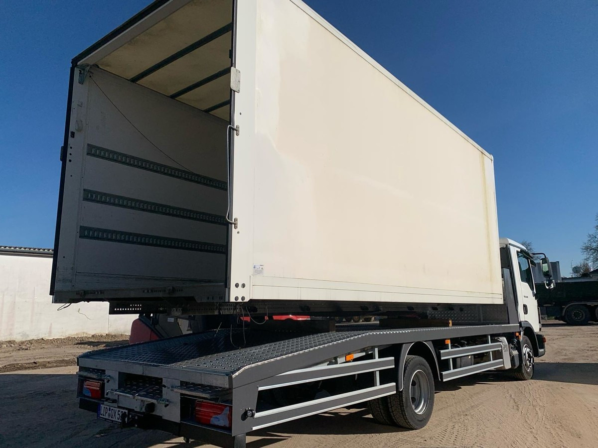 MAN Saxas MKD 61-M-E Koffer Bj. 2020 Möbelkoffer - Furgoneta caja cerrada: foto 3 MAN Saxas MKD 61-M-E Koffer Bj. 2020 Möbelkoffer - Furgoneta caja cerrada: foto 3