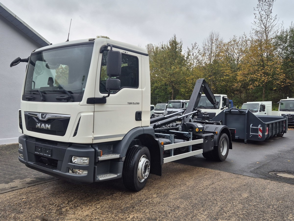 MAN TGM 15.290 BL Aut. Abrollkipper AHK - Camión multibasculante: foto 4 MAN TGM 15.290 BL Aut. Abrollkipper AHK - Camión multibasculante: foto 4