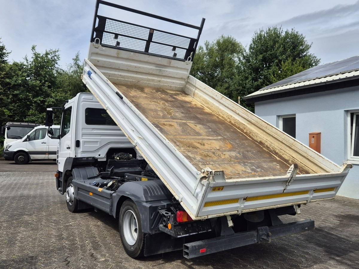 MERCEDES-BENZ Atego 823 3-Seiten Kipper Meiller 2 x AHK - Furgoneta basculante: foto 3 MERCEDES-BENZ Atego 823 3-Seiten Kipper Meiller 2 x AHK - Furgoneta basculante: foto 3