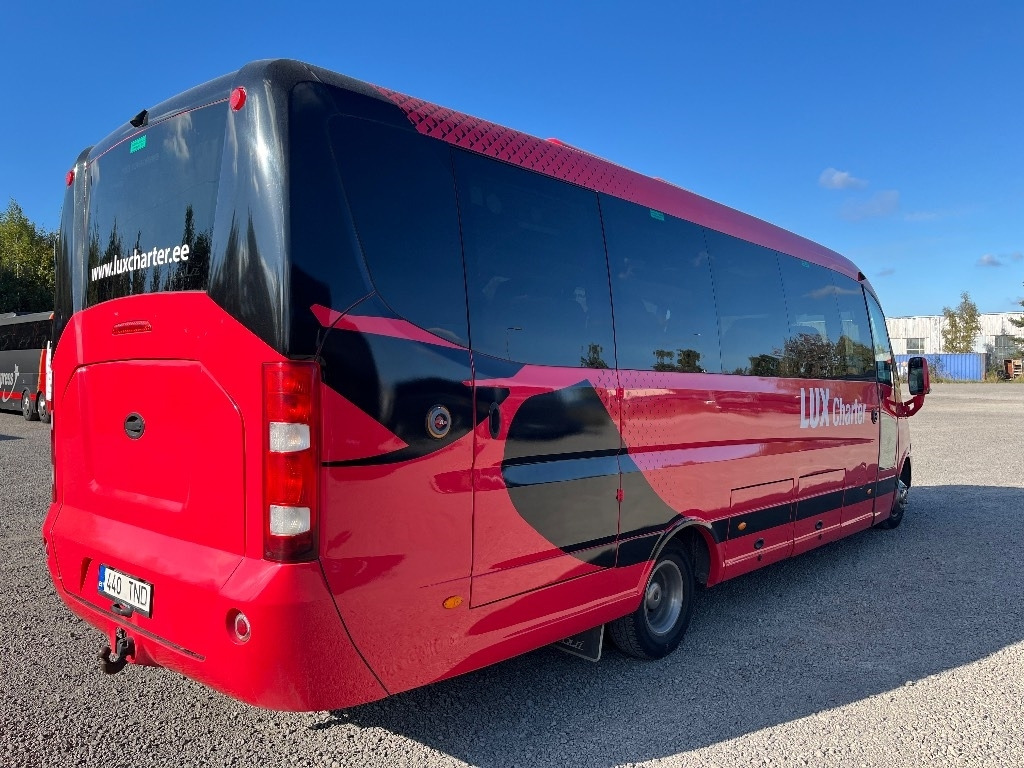 Iveco FERQUI SUNRISE  - Minibús, Furgoneta de pasajeros: foto 4 Iveco FERQUI SUNRISE  - Minibús, Furgoneta de pasajeros: foto 4