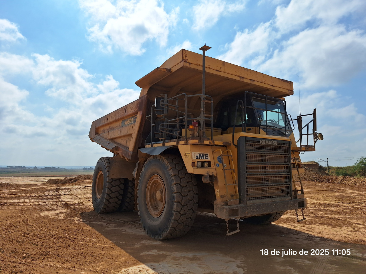 KOMATSU HD605 7-EO - Dúmper rígido: foto 2 KOMATSU HD605 7-EO - Dúmper rígido: foto 2