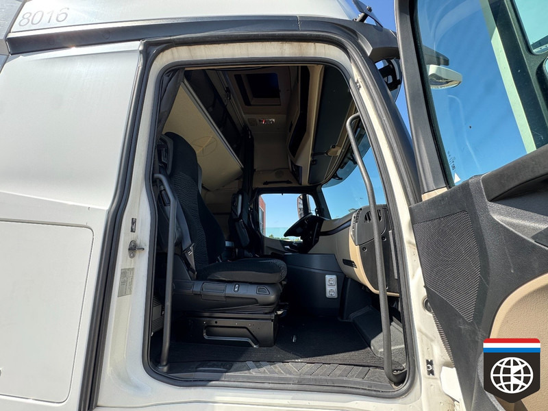 Mercedes-Benz ACTROS 1842 LL GigaSpace - 2x Tank - NIGHT a/c ** HOLLAND TRUCK - Cabeza tractora: foto 3 Mercedes-Benz ACTROS 1842 LL GigaSpace - 2x Tank - NIGHT a/c ** HOLLAND TRUCK - Cabeza tractora: foto 3