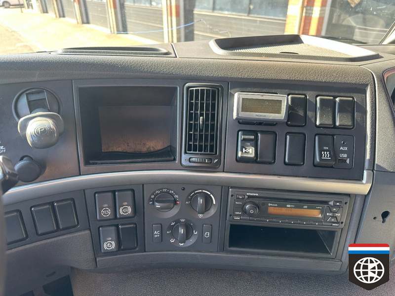 Cabeza tractora Volvo FM 370 EEV 4X2 NIGHT A/C - AUTOMATIC - EURO 5: foto 12