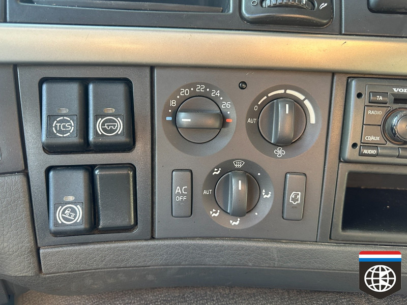 Cabeza tractora Volvo FM 370 EEV 4X2 NIGHT A/C - AUTOMATIC - EURO 5: foto 13
