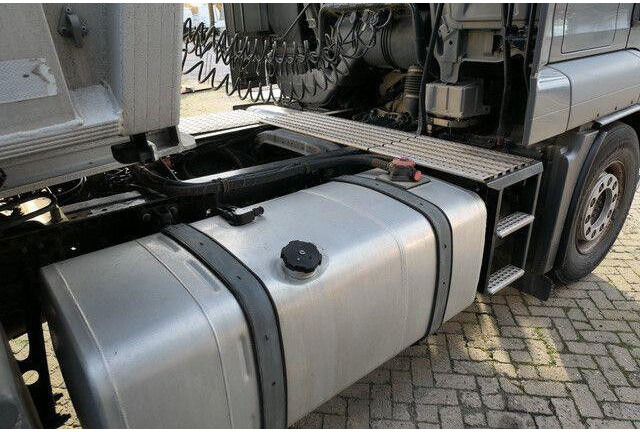 MAN 18.440 TGS 4x2, Klima, Hydr., Standheizung - Cabeza tractora: foto 4 MAN 18.440 TGS 4x2, Klima, Hydr., Standheizung - Cabeza tractora: foto 4