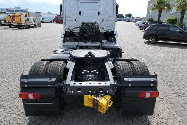 Mercedes-Benz 1836 LS Actros 4x2, ADR, Navi, Klima, 2.000km - Cabeza tractora: foto 4 Mercedes-Benz 1836 LS Actros 4x2, ADR, Navi, Klima, 2.000km - Cabeza tractora: foto 4