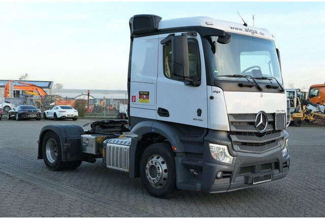 Mercedes-Benz 1846 Actros 4x2, Alu-Felgen, ADR, Liege, Klima - Cabeza tractora: foto 5 Mercedes-Benz 1846 Actros 4x2, Alu-Felgen, ADR, Liege, Klima - Cabeza tractora: foto 5