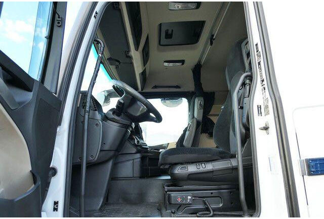 Cabeza tractora Mercedes-Benz 1846 Actros 4x2, Hydr., ADR, Leicht, Klima, Navi: foto 7 Cabeza tractora Mercedes-Benz 1846 Actros 4x2, Hydr., ADR, Leicht, Klima, Navi: foto 7