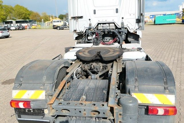 Mercedes-Benz 2443 LS Actros 6x2, MP4, 3-Achser, Hydr., Euro 6 - Cabeza tractora: foto 4 Mercedes-Benz 2443 LS Actros 6x2, MP4, 3-Achser, Hydr., Euro 6 - Cabeza tractora: foto 4