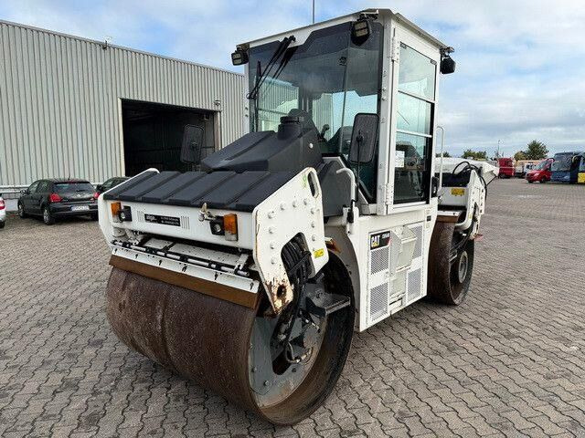 Caterpillar CD54B (CD10),Tandemwalze, Streuer,Kantenscheider - Rodillo: foto 5 Caterpillar CD54B (CD10),Tandemwalze, Streuer,Kantenscheider - Rodillo: foto 5