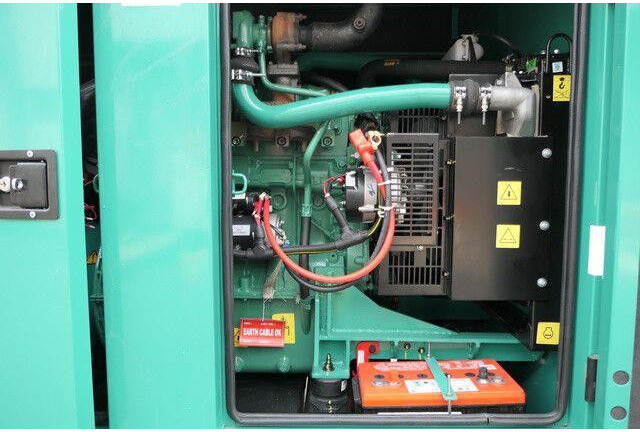 Cummins Stromgenerator, 40 kVA, sofort vefügbar - Generador industriale: foto 3 Cummins Stromgenerator, 40 kVA, sofort vefügbar - Generador industriale: foto 3