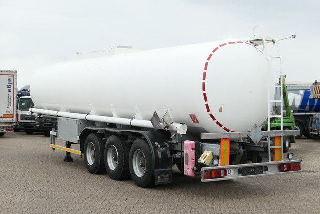 Kässbohrer STH 34/10-24/Tank 34.000 ltr./Unterbefüll./Pumpe - Semirremolque cisterna: foto 3 Kässbohrer STH 34/10-24/Tank 34.000 ltr./Unterbefüll./Pumpe - Semirremolque cisterna: foto 3