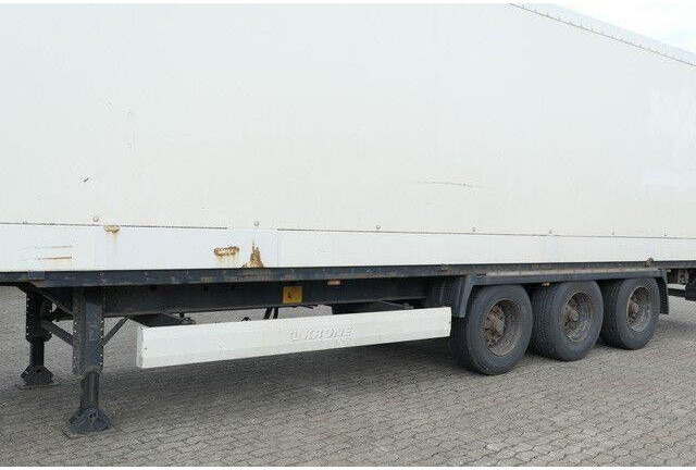 Krone SD, Isoliert, Türen, BPW, Luftfederung, 13.62m - Semirremolque caja cerrada: foto 2 Krone SD, Isoliert, Türen, BPW, Luftfederung, 13.62m - Semirremolque caja cerrada: foto 2
