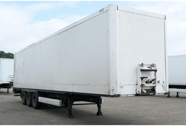 Krone SD, Isoliert, Türen, BPW, Luftfederung, 13.62m - Semirremolque caja cerrada: foto 3 Krone SD, Isoliert, Türen, BPW, Luftfederung, 13.62m - Semirremolque caja cerrada: foto 3